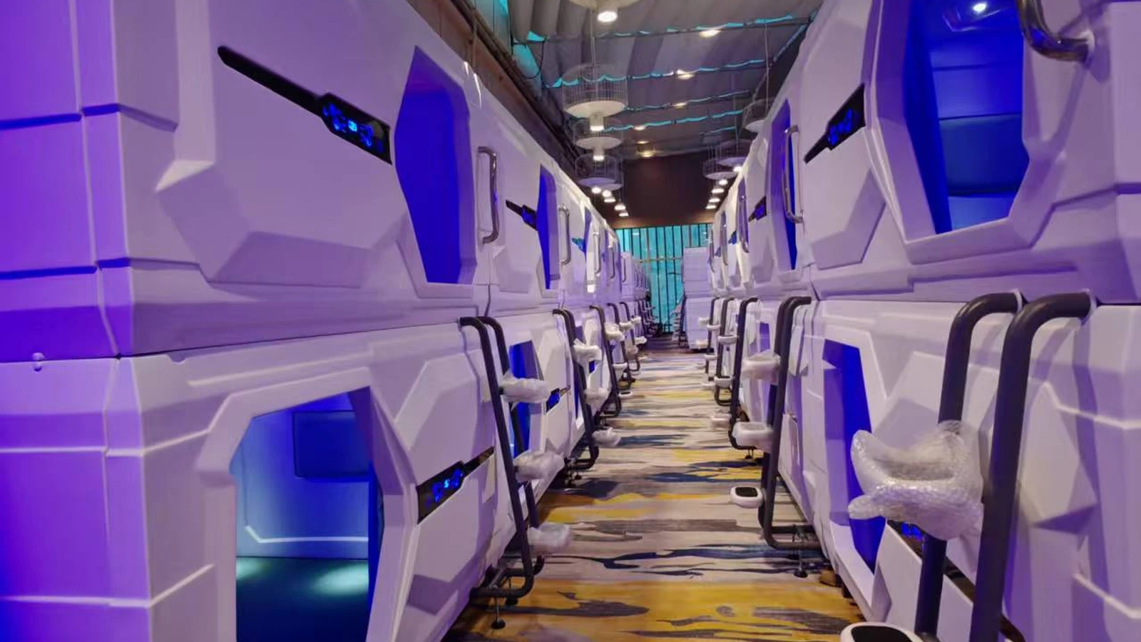 Capsule Hotels · GEELYE